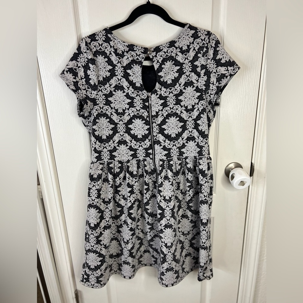Xhilaration xxl short sleeve fit and flare academia jacquard dress gray 0595 - Picture 2 of 3
